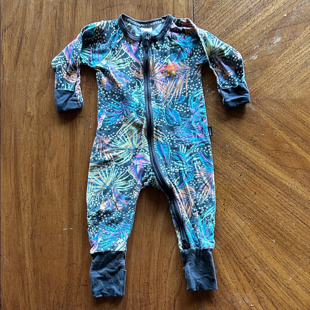 Bonds wondersuit sz 0 (6-12 months)